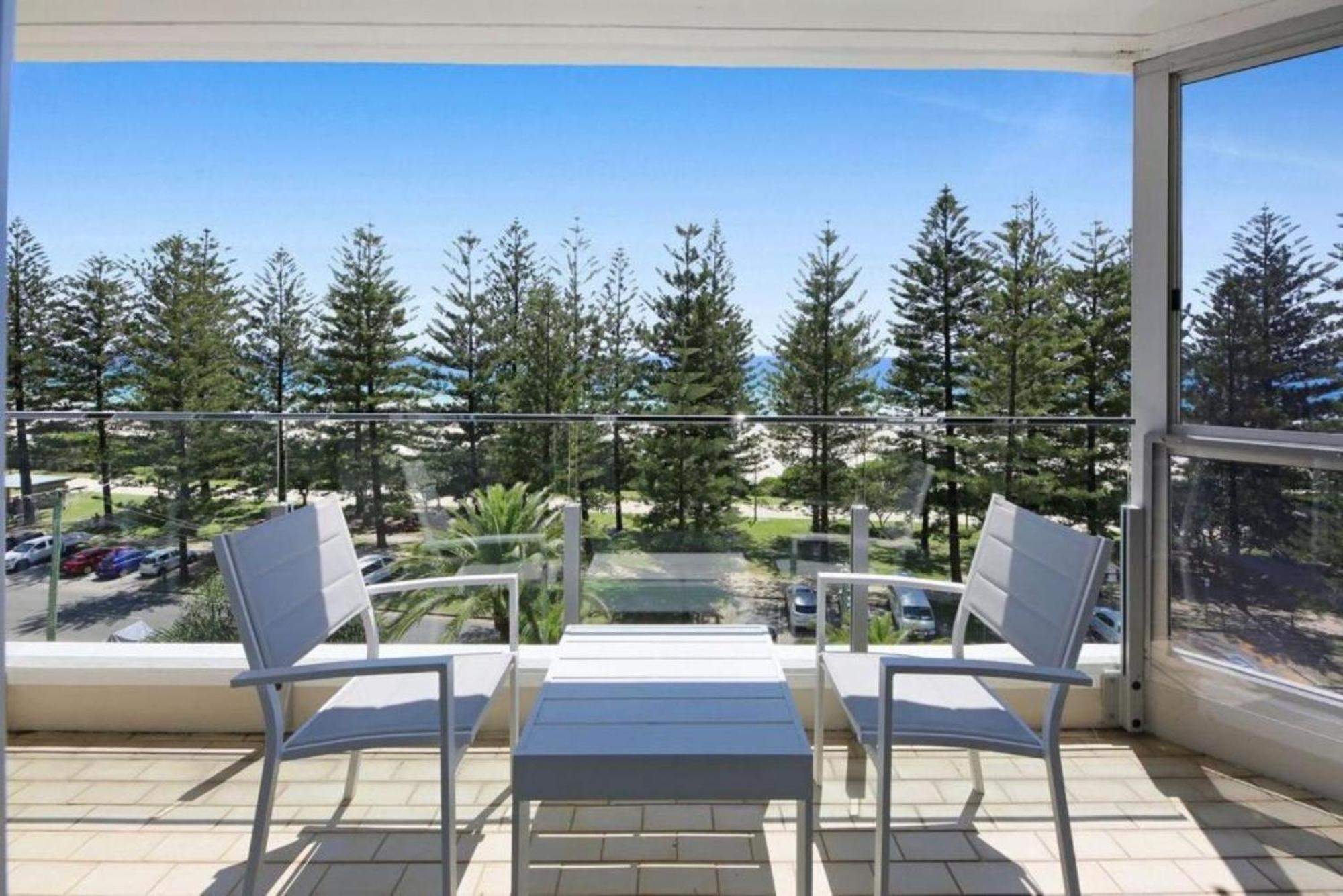 Ocean Front Breeze At Cashelmara Apartment Gold Coast