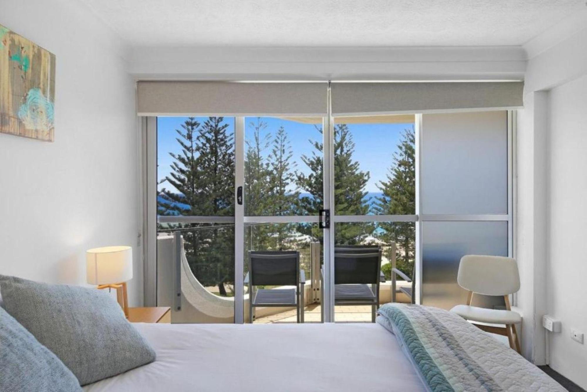 Apartment Ocean Front Breeze At Cashelmara Gold Coast