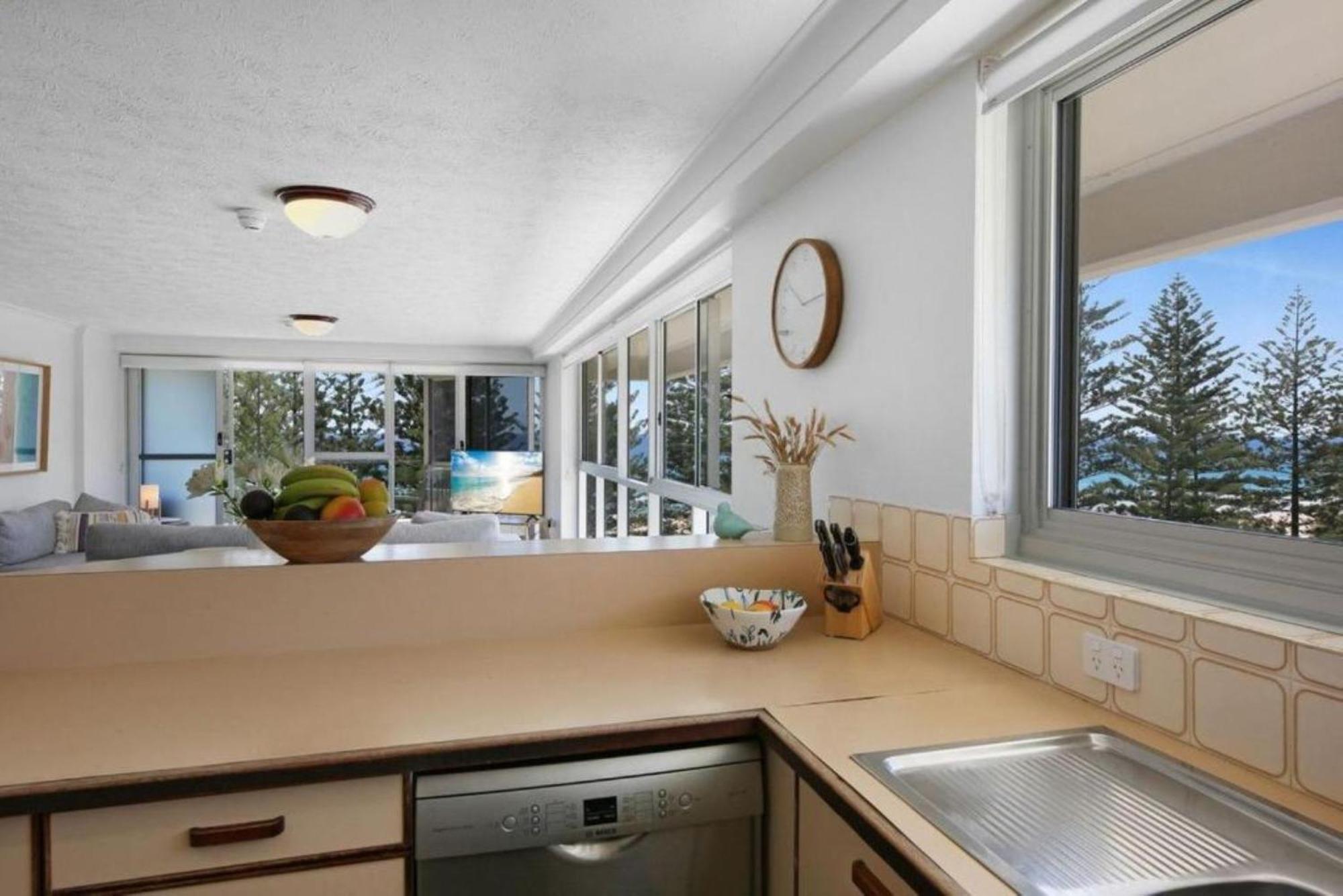 Apartment Ocean Front Breeze At Cashelmara